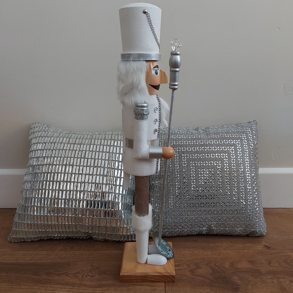 TINSEL & FUR New 24" Glitter Nutcracker - Picture 6 of 9
